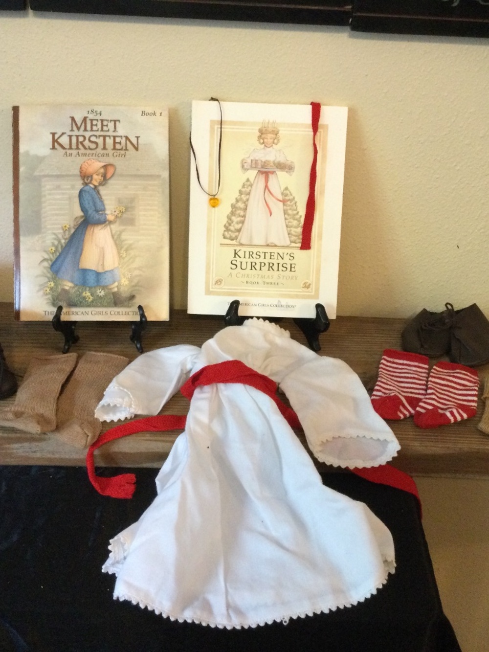 American Girl Books “ Meet Kirsten” “ Kirsten Surprise “ Outfit and Accessories